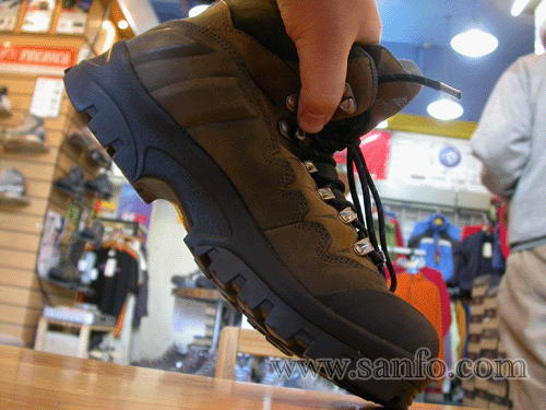 从户外鞋底的花纹看用途[图]