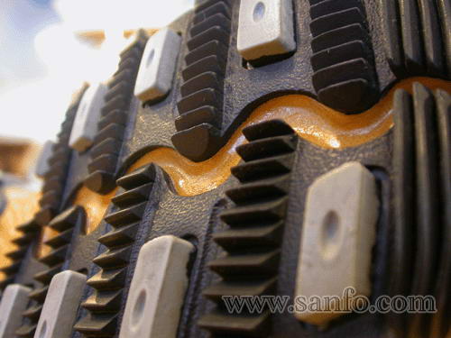 从户外鞋底的花纹看用途[图]