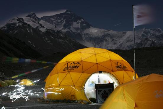 奥索卡是一个专业户外运动品牌