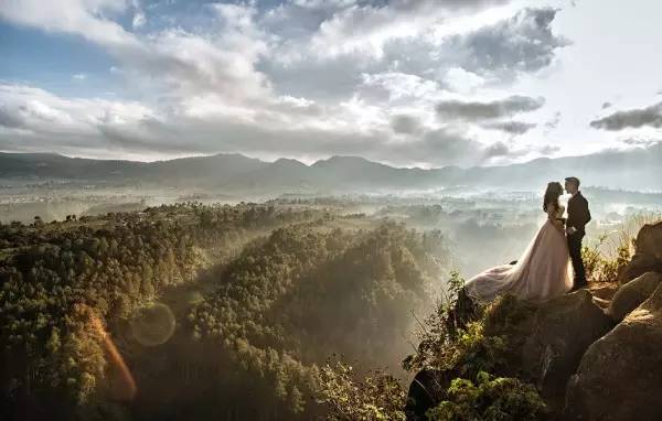 2015年最让人感动的20个旅行瞬间 你记住了几个?