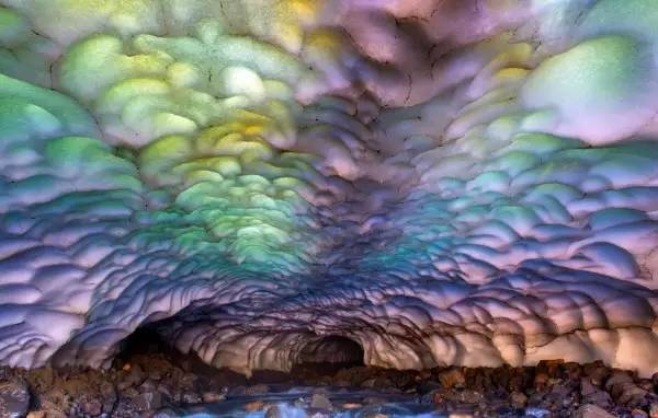 2015年最让人感动的20个旅行瞬间 你记住了几个?