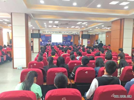 《疯狂面试官》南京站海选启动仪式成功举办