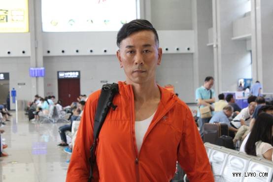 张克如:“绿鞋”健行金彩盘州