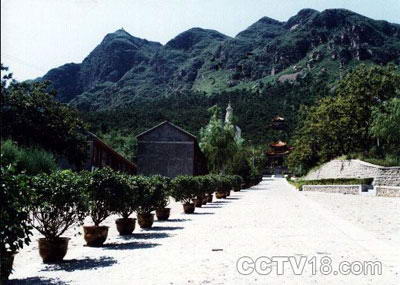 唐山灵山风景图
