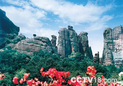 弋阳龟峰景区风景图