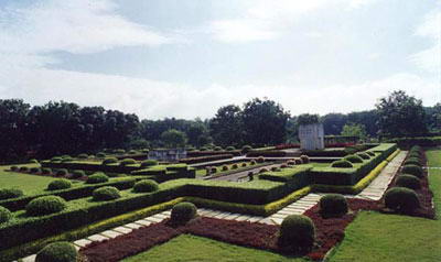 周恩来总理纪念碑